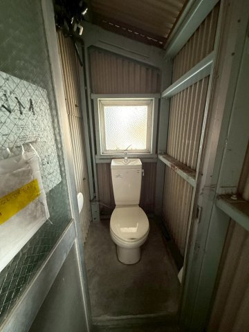 馬郡町4057番倉庫のトイレ