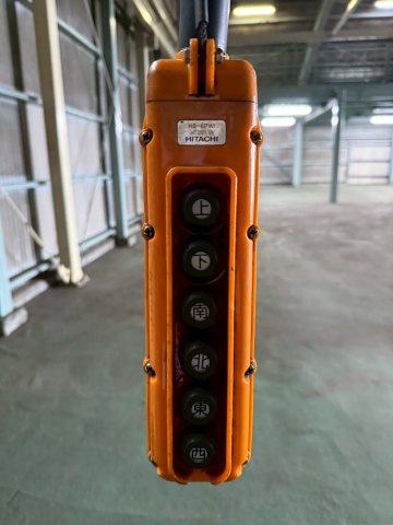 馬郡町4057番倉庫のその他|残置物の天井クレーンの操作盤です。