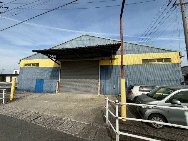 馬郡町4057番倉庫の外観