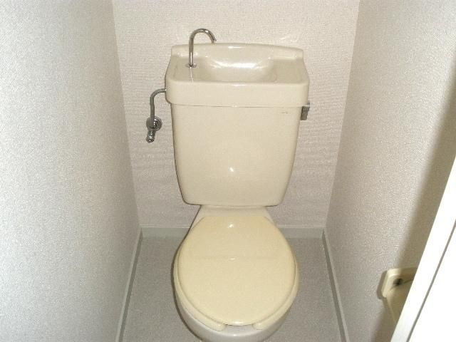 ＭＹ　ＹＯＵ　ＨＯＵＳＥのトイレ