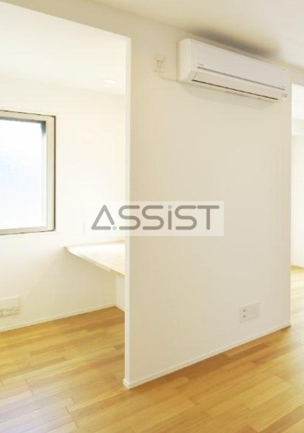 アモーレ学芸大学の居間・リビング