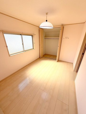 青梅市東青梅3丁目　リフォーム住宅の洋室|リフォーム前写真※室内のご見学いつでも可能です。