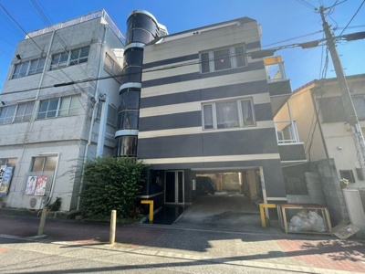 【エントランス】 | デザイナーズ8マンション
