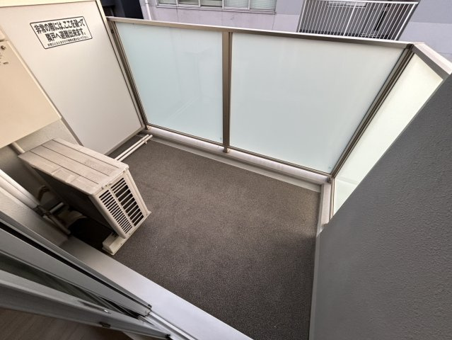 BLAU本町東のバルコニー