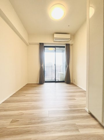 シティタワー銀座東の洋室|洋室5.0帖・明るい室内