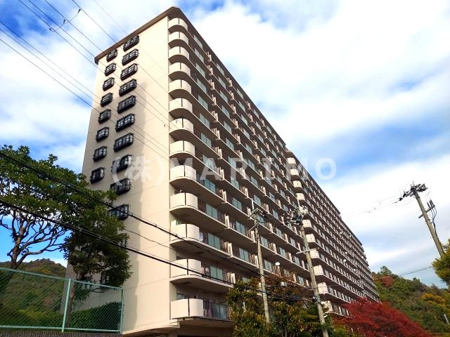 ジャルダン宝塚中山台弐番館B棟