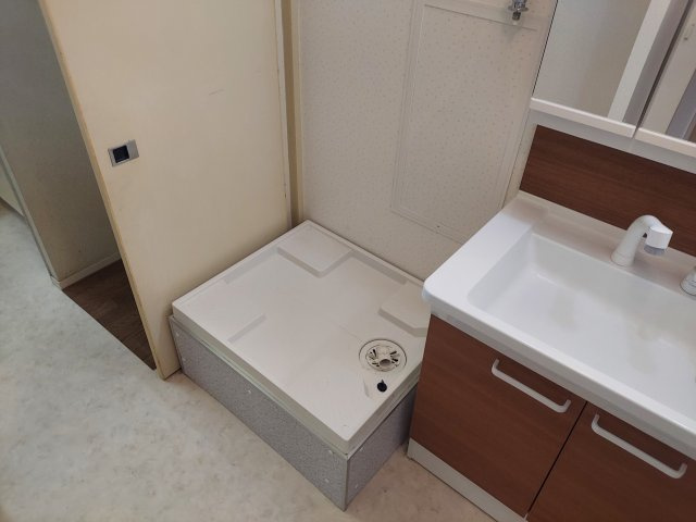 ジャルダン宝塚中山台弐番館B棟の玄関