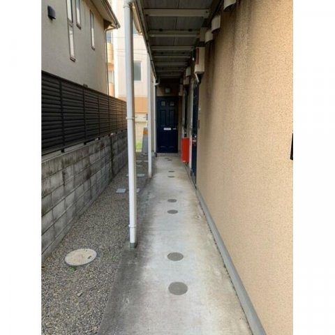 ヴィルヌーブ花小金井(ヴィルヌーブハナコガネイ)のエントランス