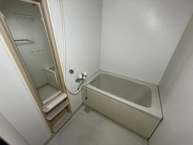 岸和田市神須屋町の賃貸マンションの浴室