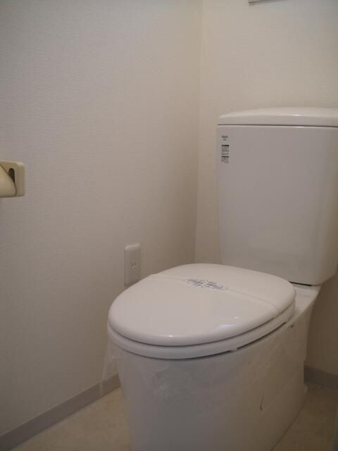 クレセント中丸のトイレ