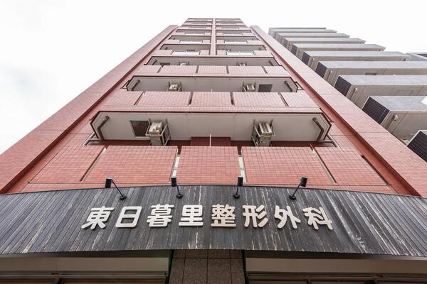 feeth日暮里の外観