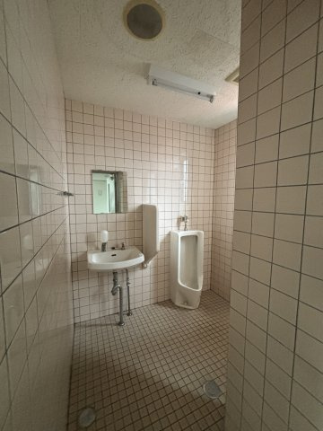 常滑市本郷町4丁目テナントのトイレ