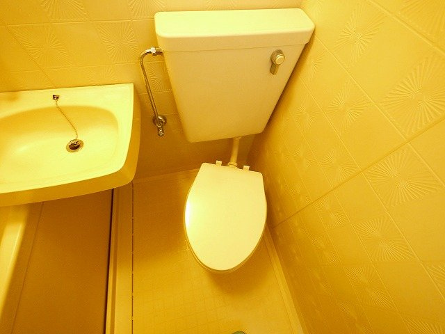 米田マンションのトイレ|コンパクトで使いやすいトイレです