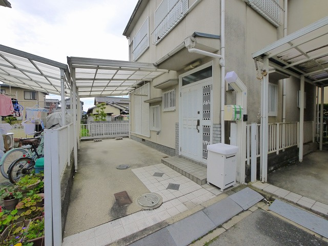 天理市田部町戸建（185-10）の駐車場|駐車場があります