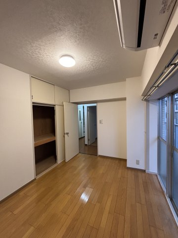 ダイアパレス町屋の洋室