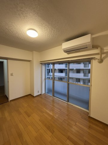 ダイアパレス町屋の洋室