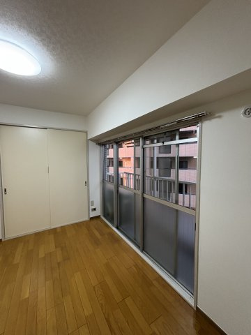 ダイアパレス町屋の洋室