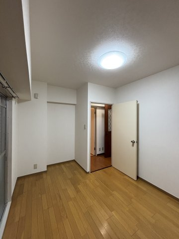 ダイアパレス町屋の洋室