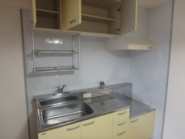 グリーンプラザ御厨のキッチン|※別部屋の参考写真です