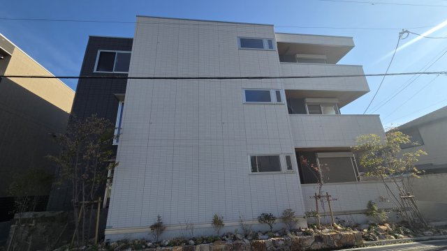 ラ・メゾン三保