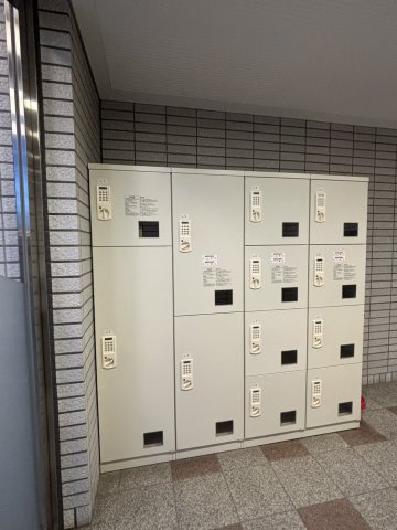 宅配ボックスです