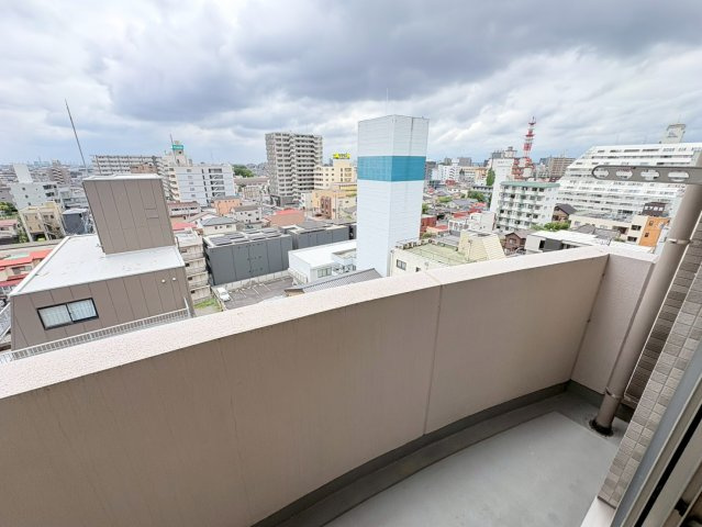【バルコニー】 | エソール駅前通り