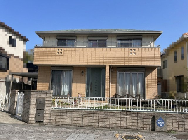 旭化成施行の邸宅！全居室洋室の2面採光で、陽当たり通風良好です。