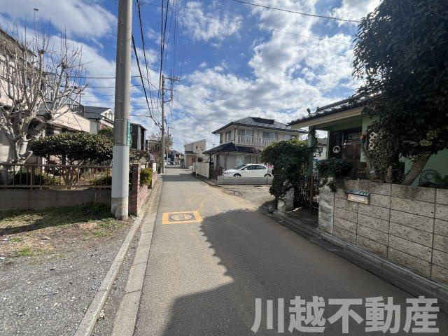 川越市大塚2丁目売地（更地）全2区画の前面道路含む現地写真|前面道路含む現地写真です