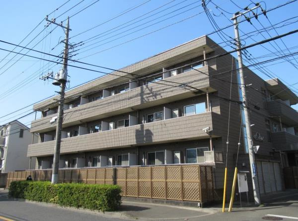 ａｓ　Ｃａｂｉｎｓの外観