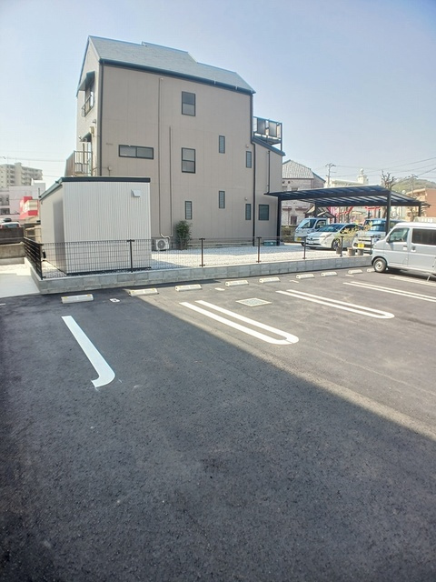 サイカス桟橋通の駐車場|駐車場