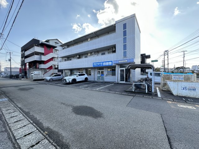 ロイヤル西御座