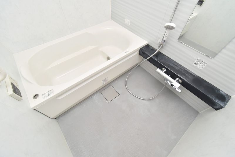 MJR久留米ステーションレジデンスの浴室|追い焚き付きのお風呂です♪