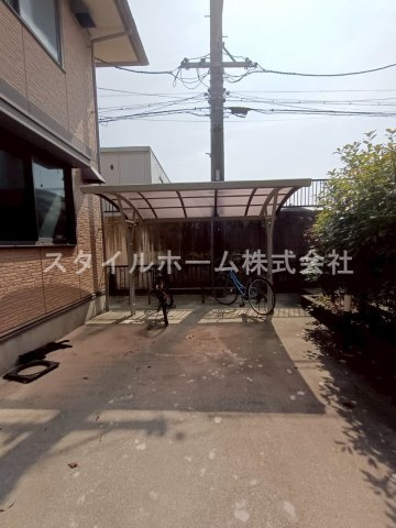 ｉホームＴＯＷＮ四番館の駐車場