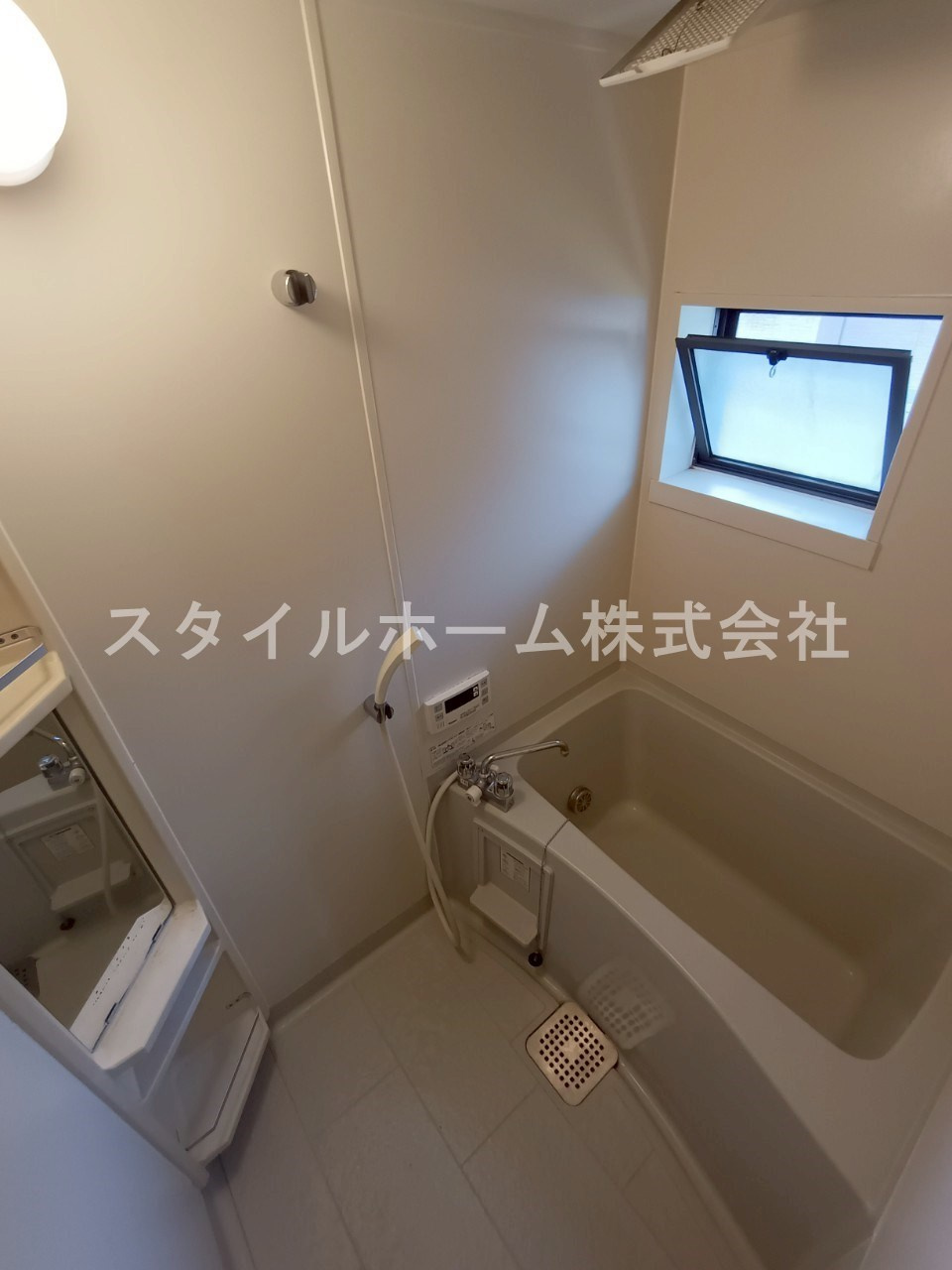 ｉホームＴＯＷＮ四番館の浴室