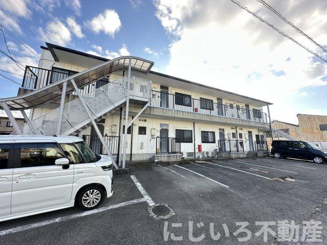 リバーサイド幸泉1の駐車場