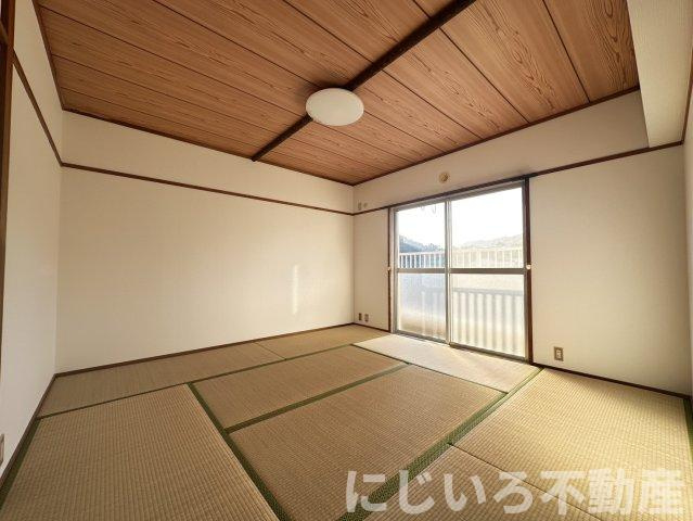 第3眉山マンションの和室