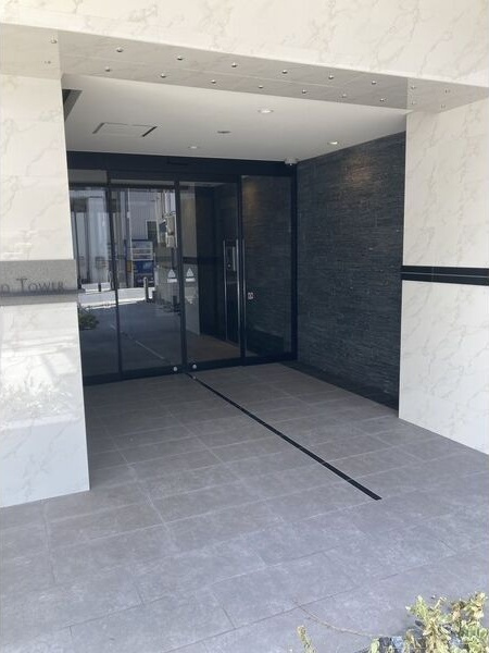 スリーアイランドタワー千種のロビー