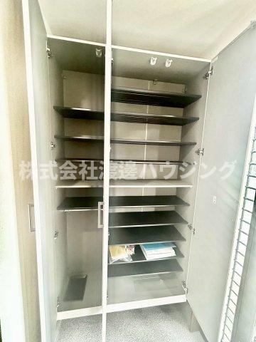 ルーチェ大宮テラスハウスの収納|玄関収納
