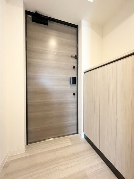 S-RESIDENCE浄心Eastの玄関