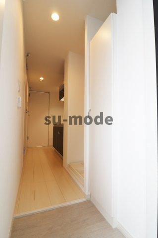 リブリ・フルール千里丘の玄関