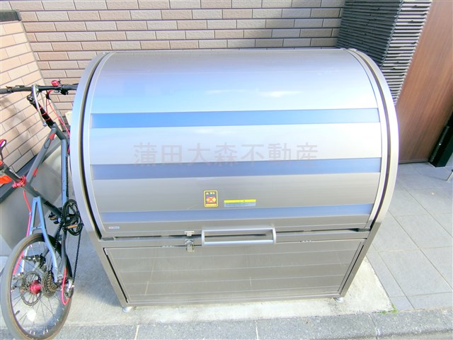 グランクオール蒲田のその他共用部分|ゴミ捨てBOX