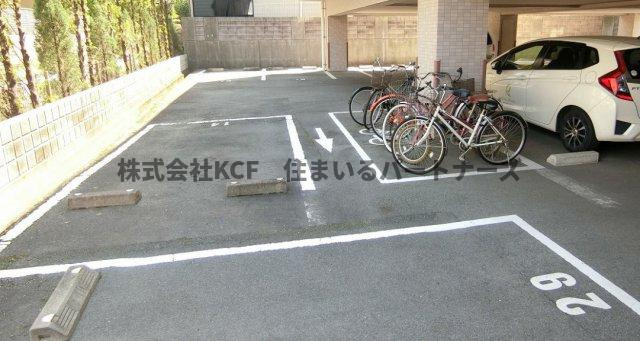 ブランドルフの駐車場|カースペースがあります