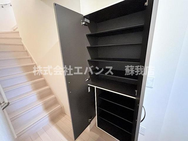 【エントランス】 | スプリングチェリーⅤ | 同型の物件です。