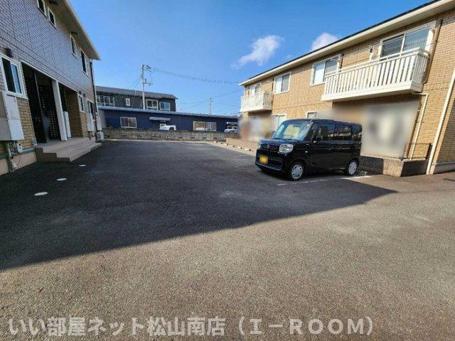 【駐車場】 | グランモア石井　A棟