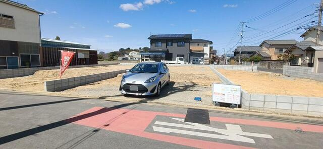 高松市仏生山町甲の新築一戸建の独立洗面台|独立洗面台、朝の身支度には欠かせません