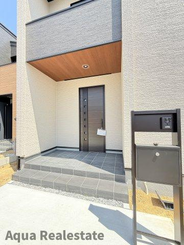 高松市仏生山町甲の新築一戸建の玄関|毎日通る玄関はこちらです