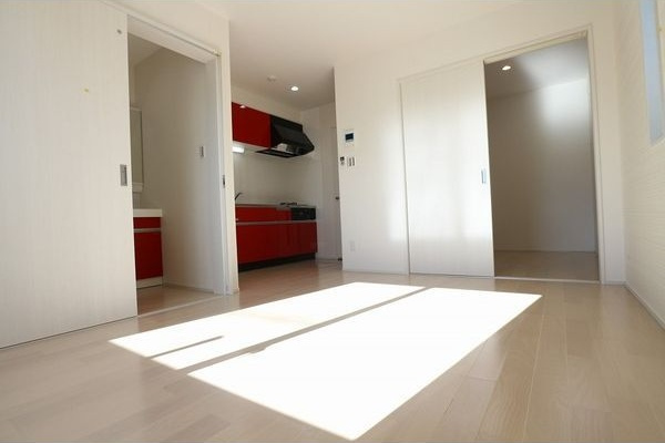 grandtic Etincelleの居間・リビング