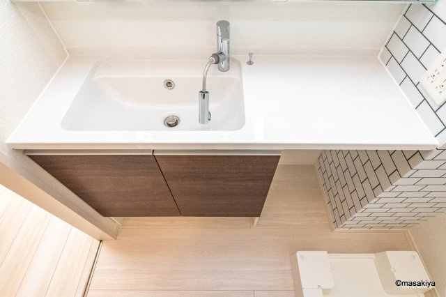 サンセール若里の洗面所