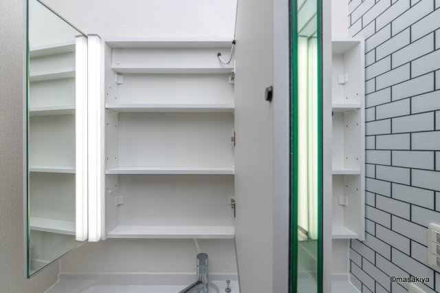 サンセール若里の洗面所