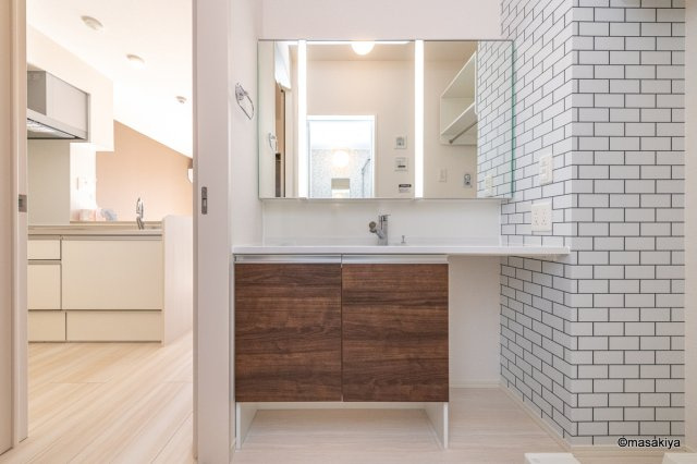 サンセール若里の洗面所